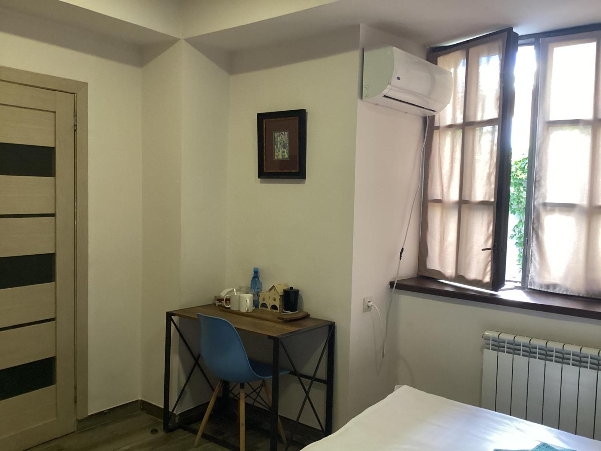 Blur Inn Gallery Yerevan Exterior foto