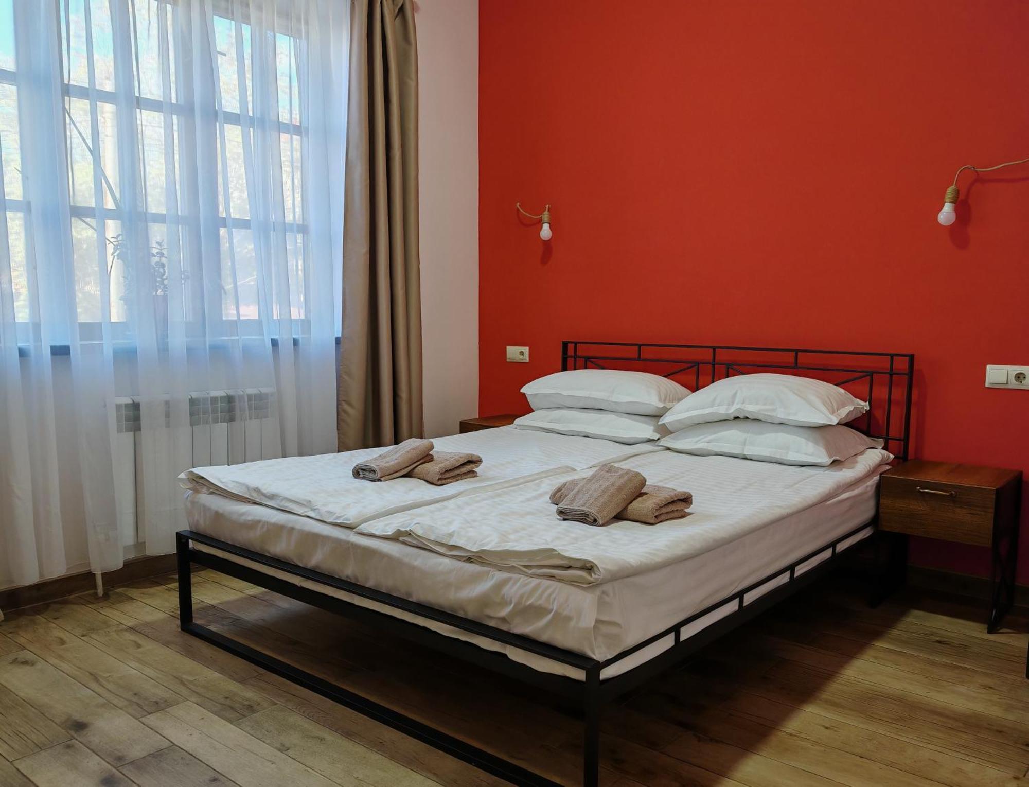Blur Inn Gallery Yerevan Exterior foto